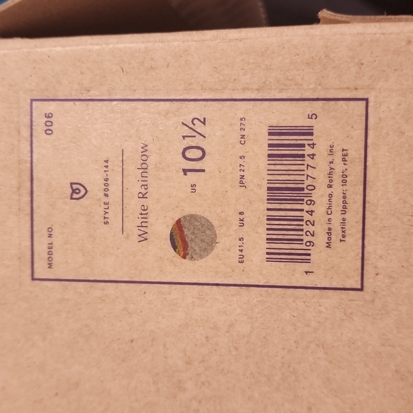 NWTs Rothy's White Rainbow 🌈 size 10.5 - Picture 7 of 9